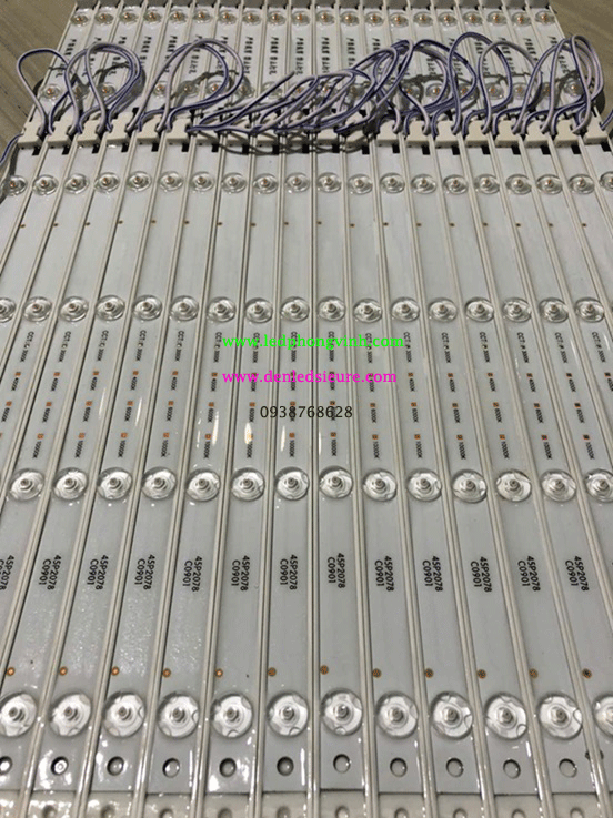 THANH TỎA 220V NGOÀI TRỜI TRUNG TÍNH 4000K LOGO SANHY